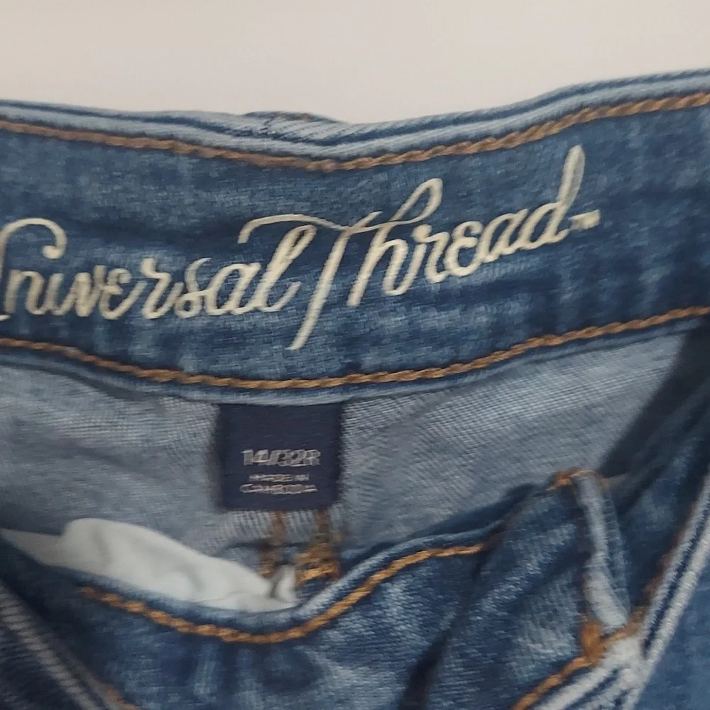 Universal Thread Jean Bundle - Picture 11 of 13